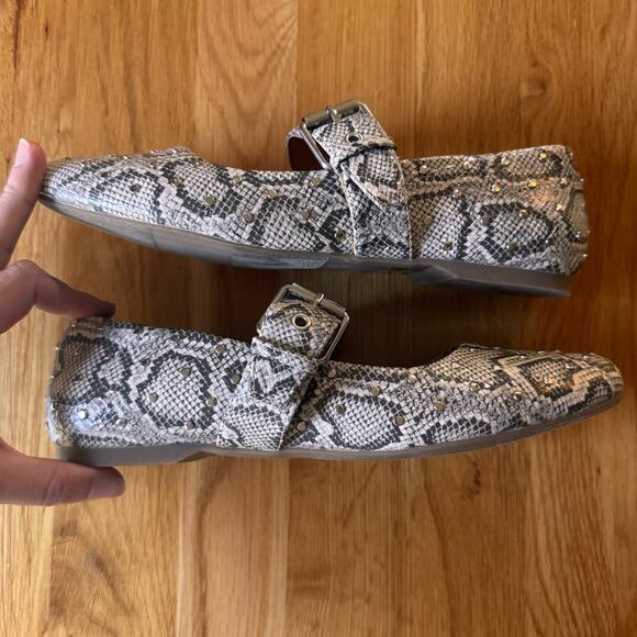 DV Dolce Vita Mellie Mary Jane Flats in "Exotic" Snakeskin Studs Size 7.5 - Picture 6 of 12